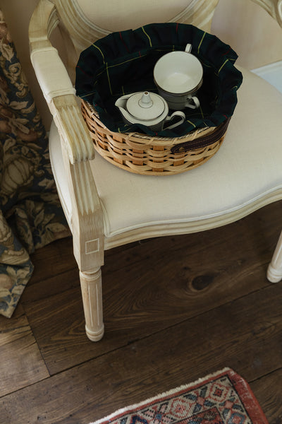The Tartan Basket Liner