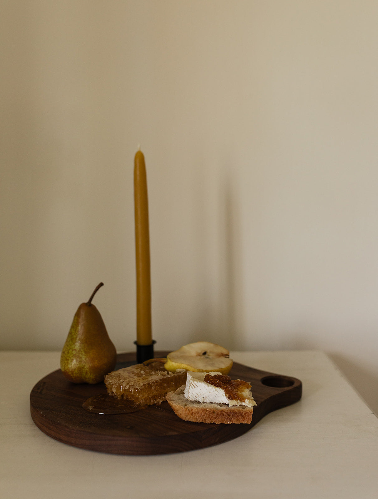 The Round Cheese Board